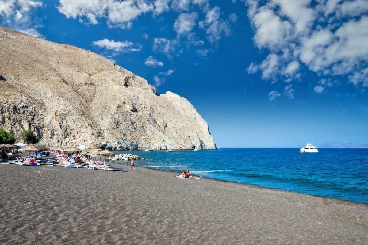 Santorini Seaside Retreat - Flora'S Summer Escape เปริสซา ภายนอก รูปภาพ