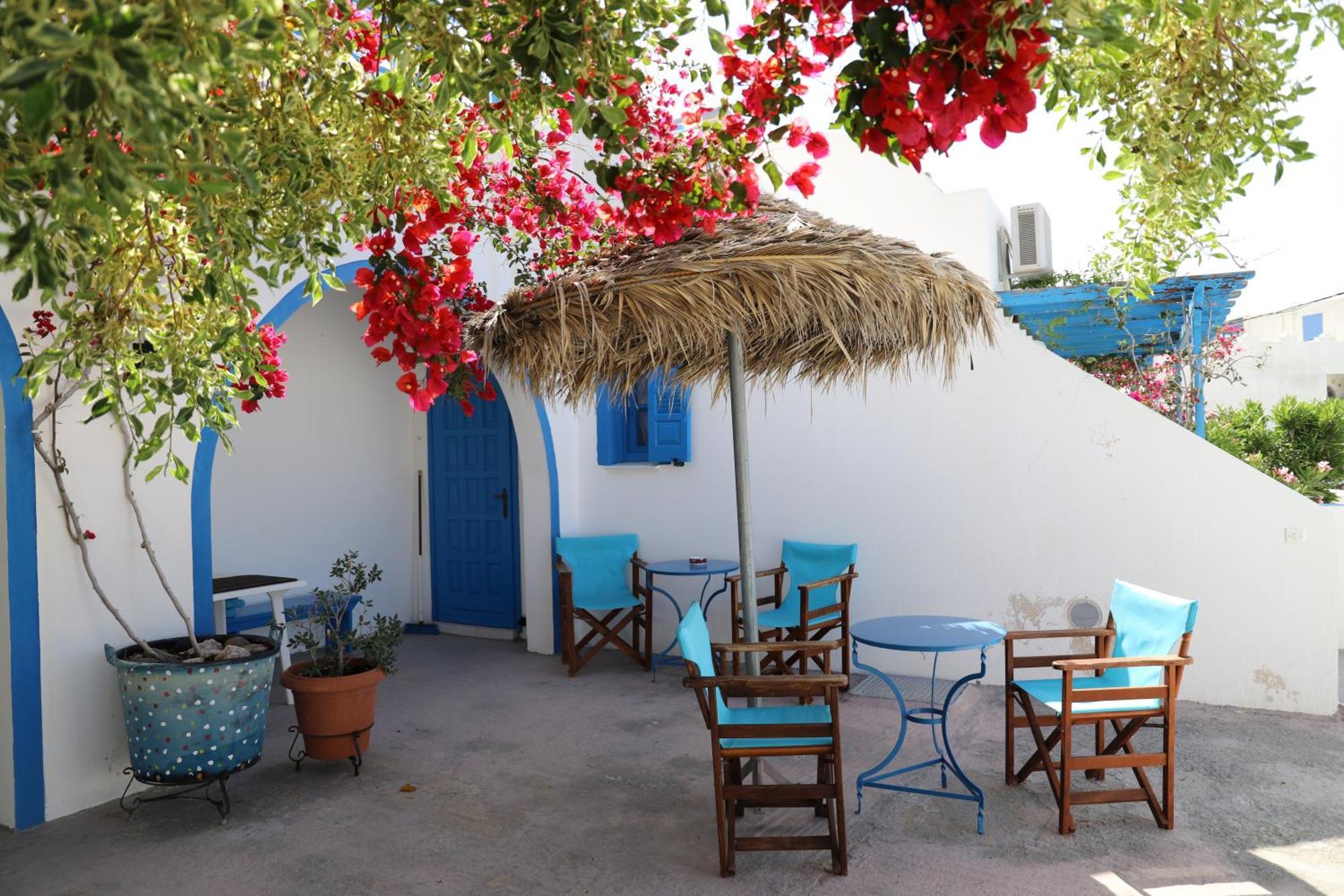 Santorini Seaside Retreat - Flora'S Summer Escape เปริสซา ภายนอก รูปภาพ